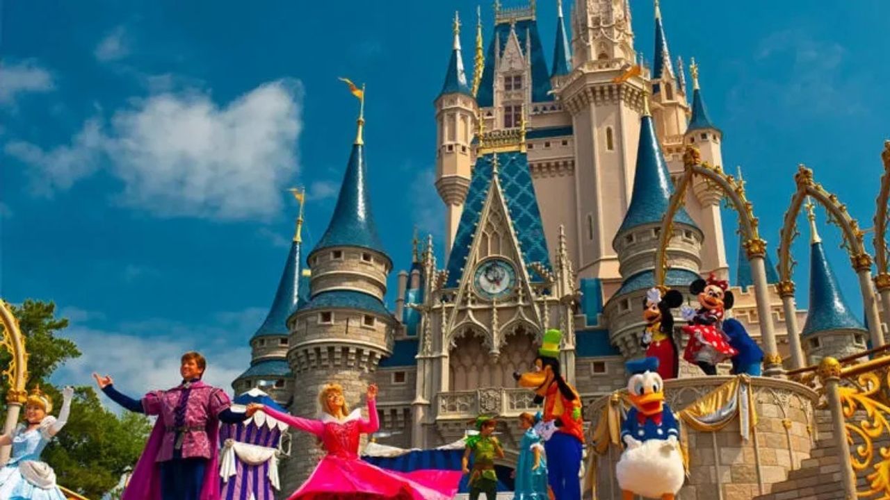 Disney’in Florida’daki Milyar Dolarlık Projesi İptal Edildi