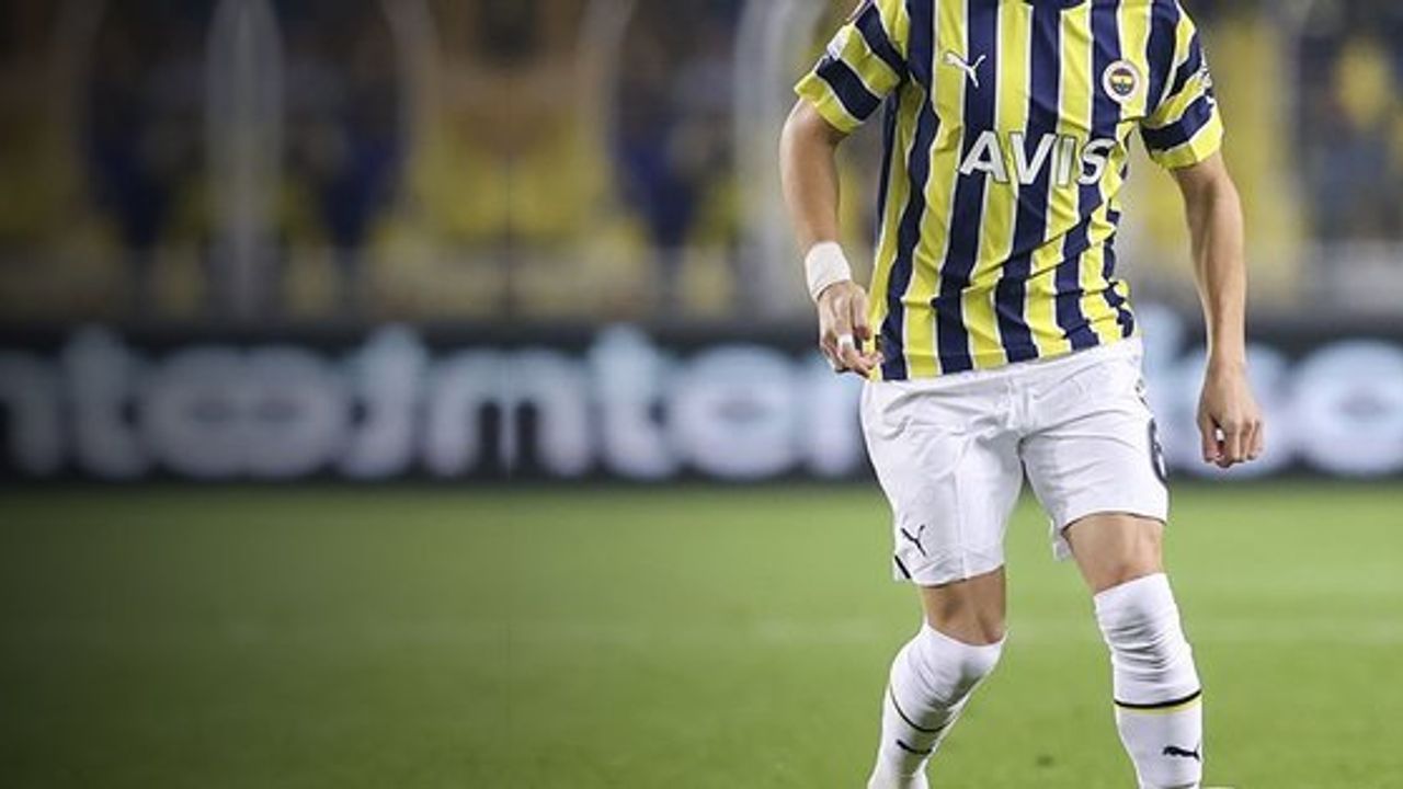 Fenerbahçe'de Ezgjan Alioski'nin Yolu Ayrılıyor