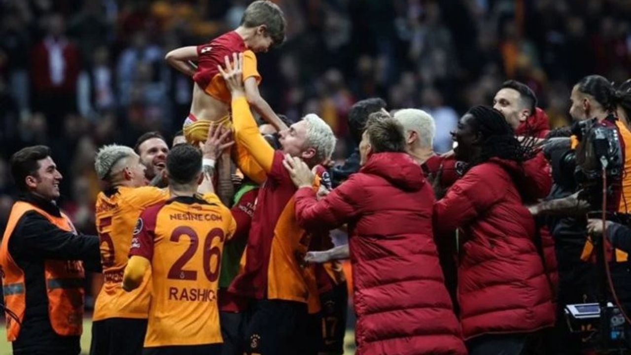 Galatasaray, Süper Ligde Liderliğini Sürdürüyor