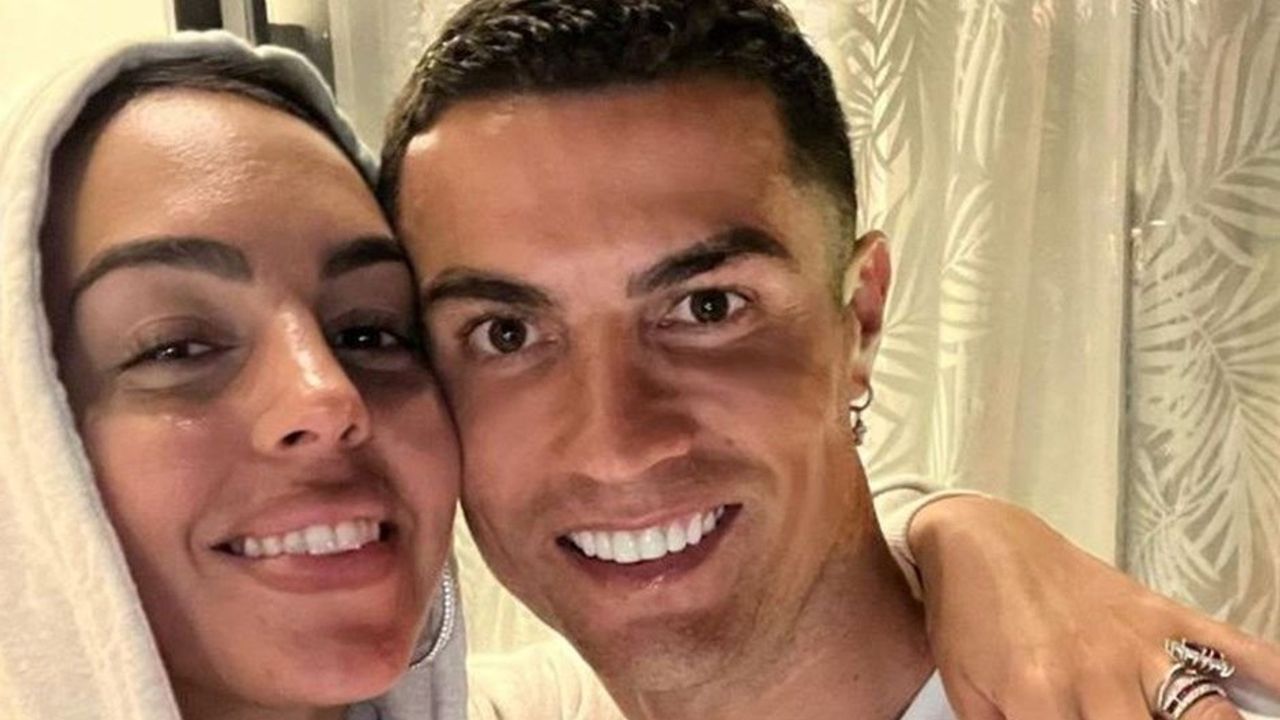 Cristiano Ronaldo'nun Sevgilisi ile Yaptığı Sözleşme Ortaya Çıktı