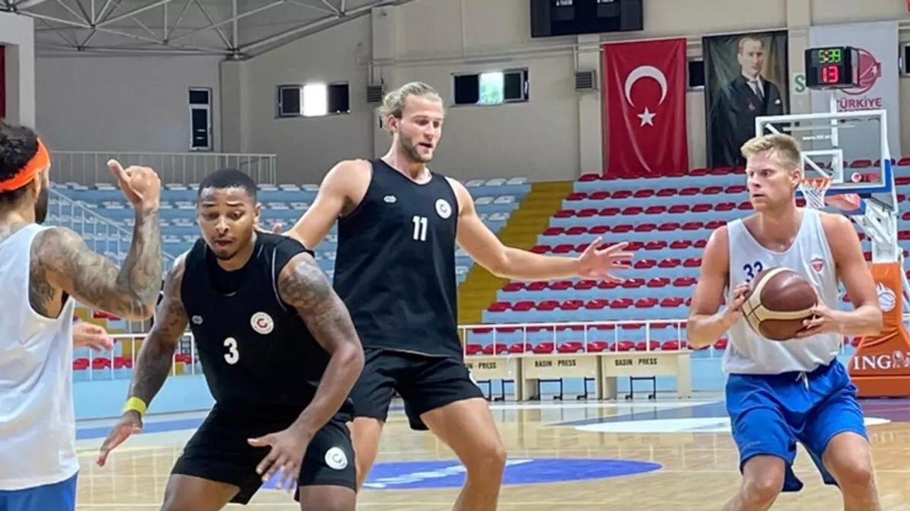 Manisa Büyükşehir Belediyespor, Evan Bruinsma ile yollarını ayırdı