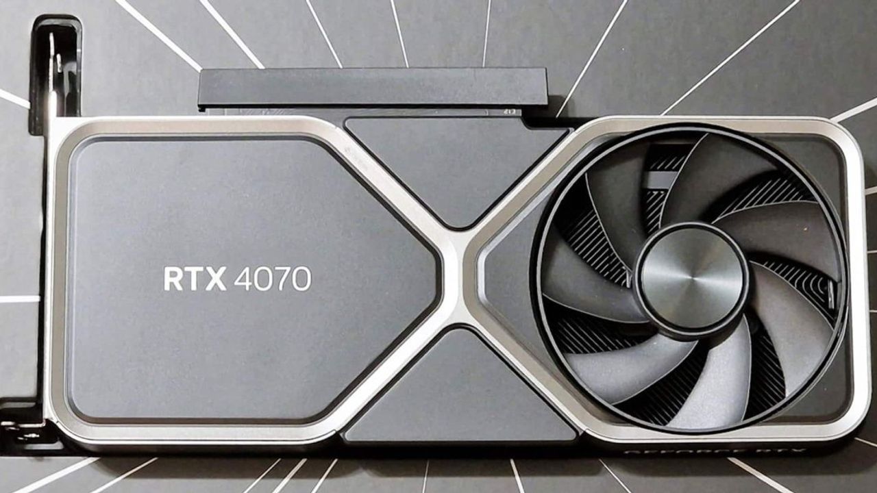 Nvidia RTX 4070 Kartlarında Yeni 12V-2x6 Güç Konektörü Tasarımı Kullanılıyor