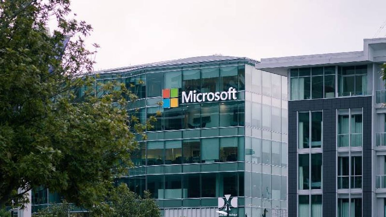 Microsoft, Çinli Bilgisayar Korsanlarının ABD Hükümetine Ait Hesaplara Eriştiğini Duyurdu