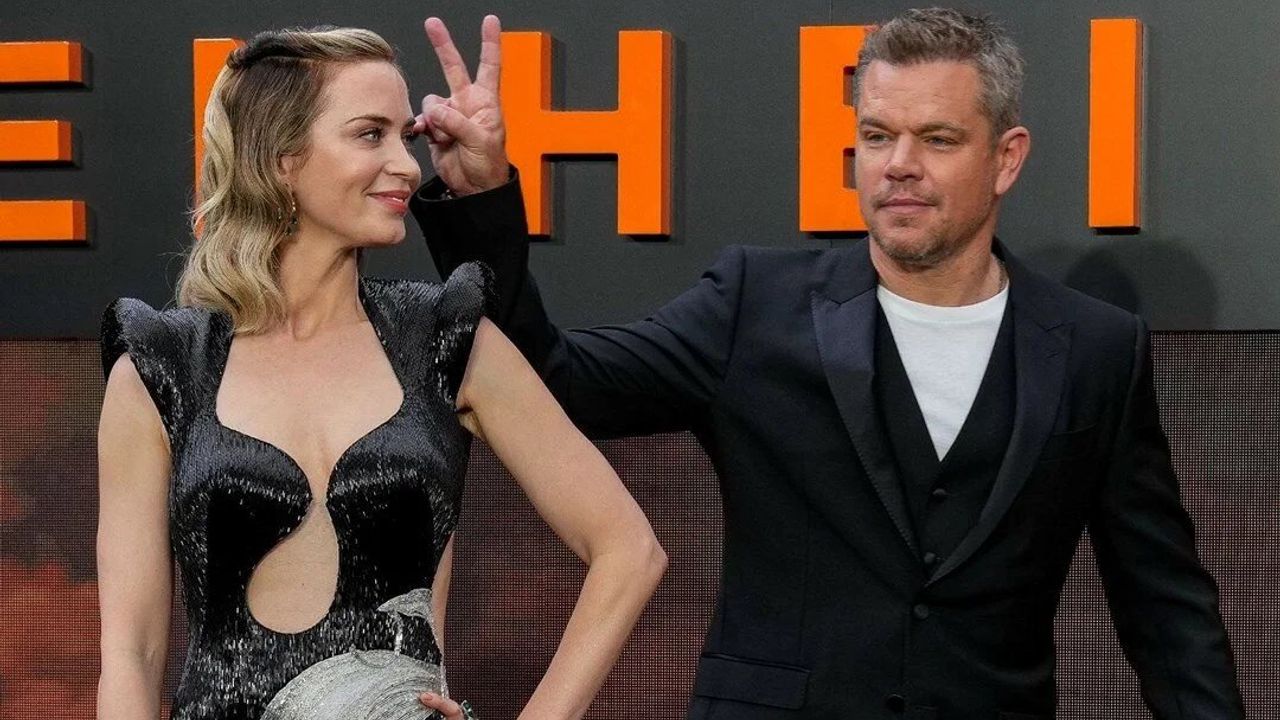 Emily Blunt ve Matt Damon Öpüşme Sahnesinde Nelere Dikkat Ediyor?