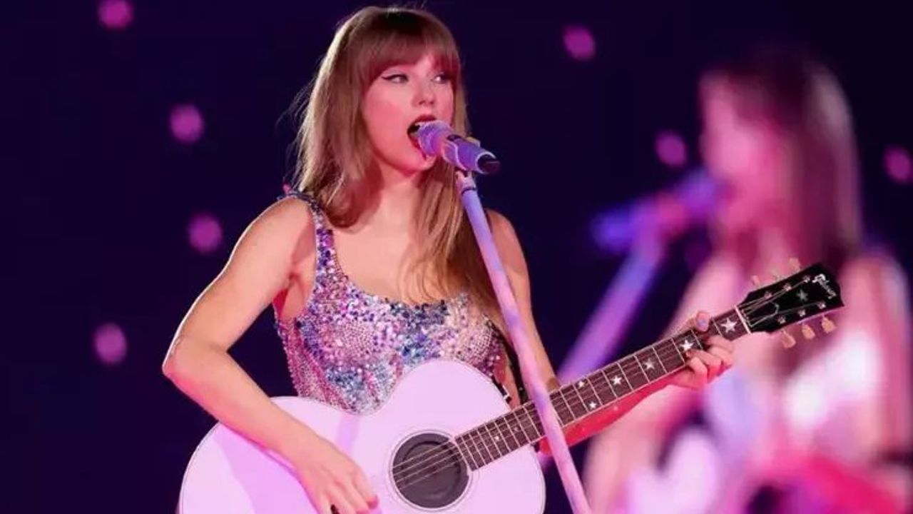 Taylor Swift, ABD Turnesi Kamyon Şoförlerine 100 Bin Dolarlık Hediye Veriyor