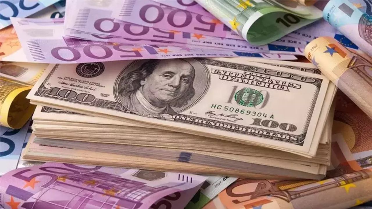 Dolar ve Euro Rekor Kırarak Yükseldi