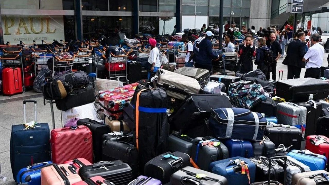 Paris-Orly Havalimanı'nda Bagaj Sistemi Arızası: Uçuşlarda Aksama