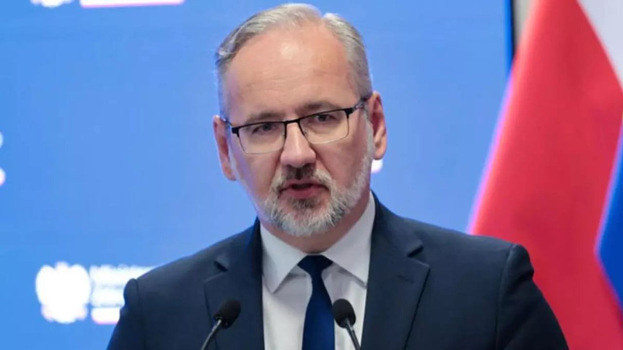 Polonya Sağlık Bakanı İstifa Etti