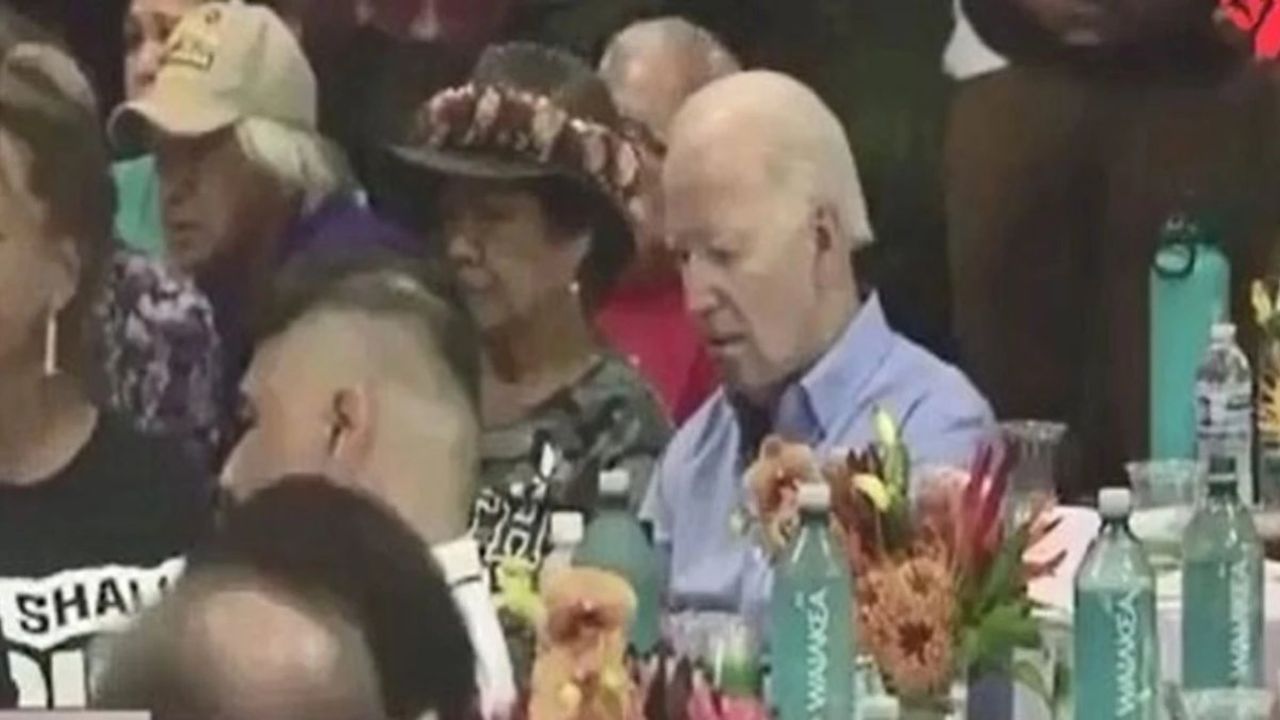 ABD Başkanı Joe Biden'ın Orman Yangını Programında Uyuması Sosyal Medyada Gündem Oldu