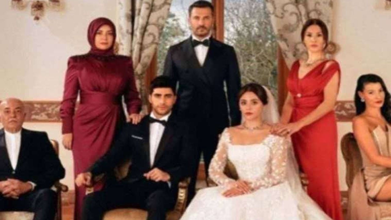 Kızılcık Şerbeti Dizisinin Yeni Sezonu İçin İlk Fragman Yayınlandı