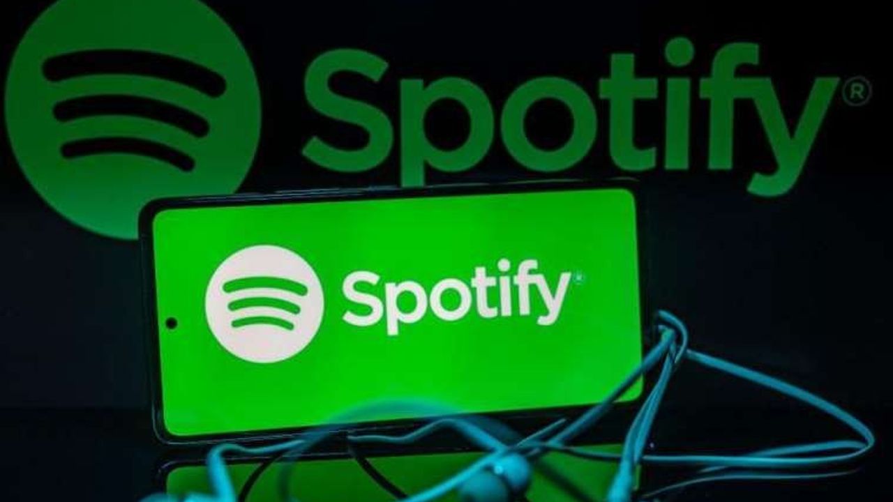 Spotify, Podcastlere Otomatik Transkript Özelliği Ekliyor