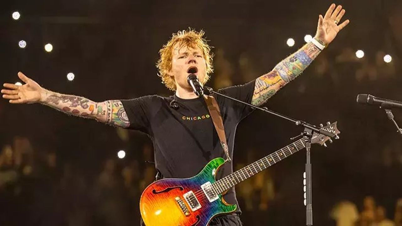 Ed Sheeran, Evine Mezarını Kazdı