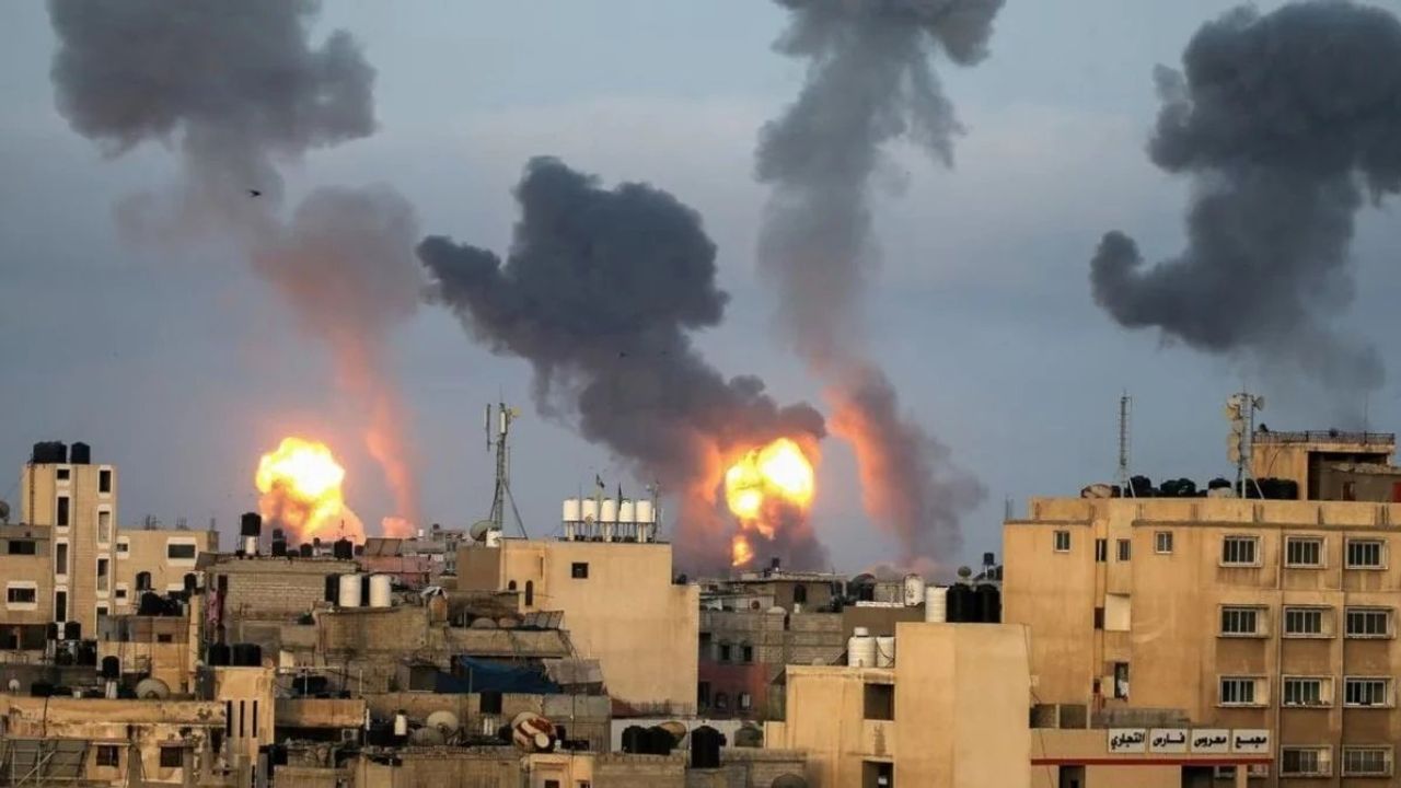Hamas'ın İsrail'e Yaptığı Saldırı Sonucu Gazze'de Durum Kötüleşiyor