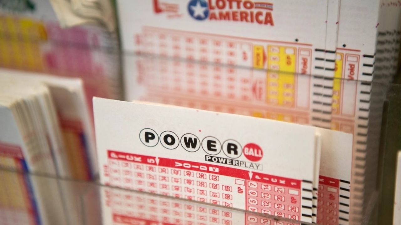 ABD'nin California Eyaletinde 1,76 Milyar Dolarlık Powerball İkramiyesi Kazananı Belli Oldu