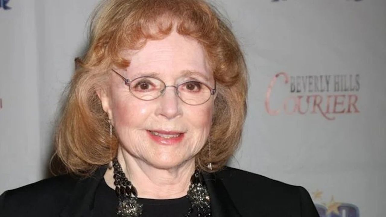 Ünlü Oyuncu Piper Laurie Hayatını Kaybetti