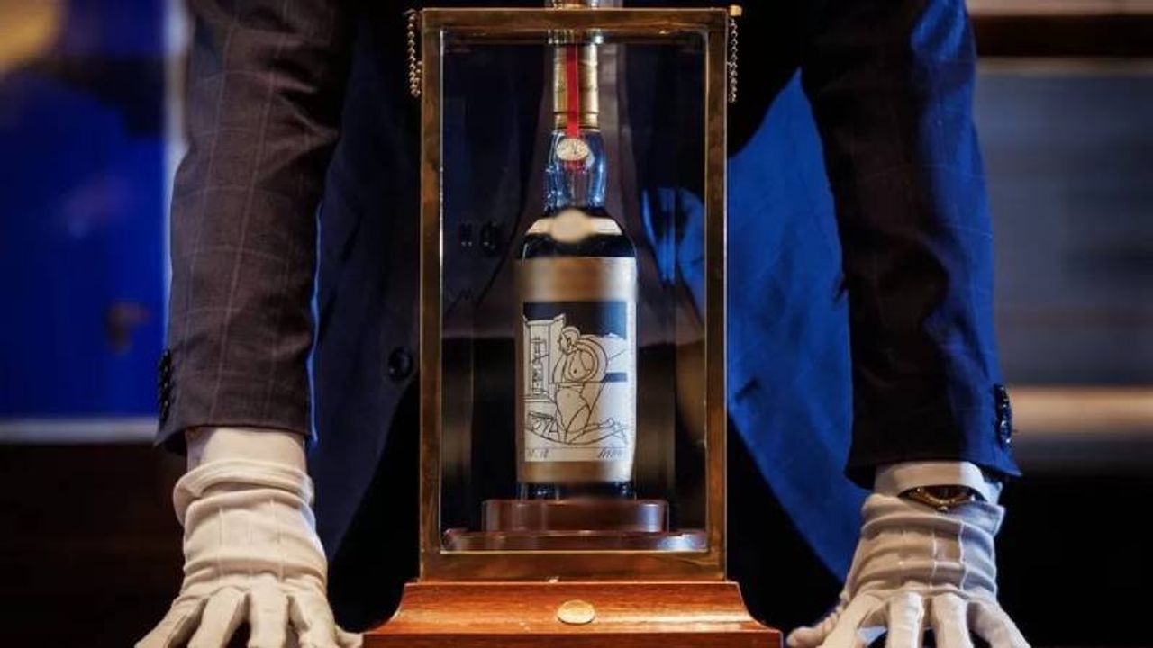 İskoçya'da Üretilen 1926 Tarihli Bir Malt Viski Açık Artırmada