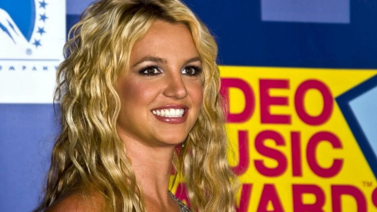 Britney Spears'ın Anı Kitabı için Rekor Anlaşma