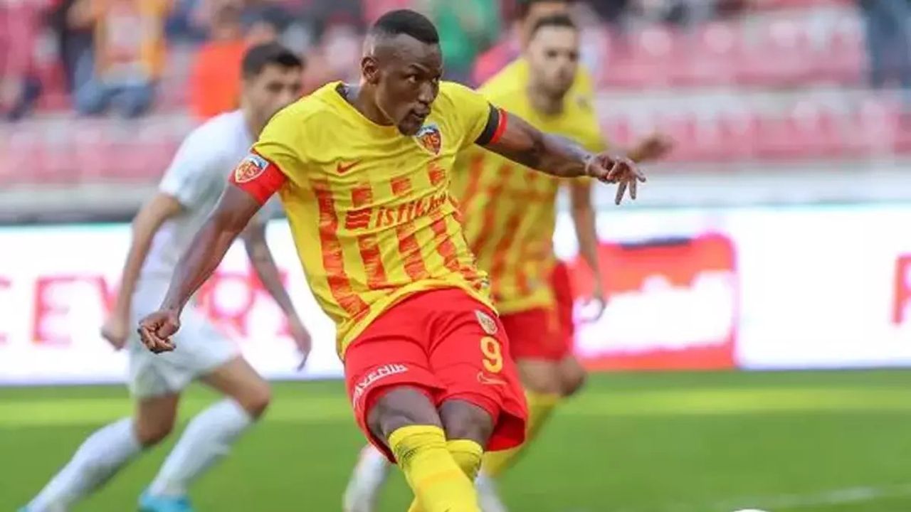 Kayserispor'un Mame Thiam'a Suudi Arabistan'dan teklif