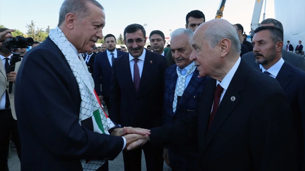 Cumhurbaşkanı Erdoğan: İsrail'i Savaş Suçlusu Olarak Dünyaya Tanıtacağız