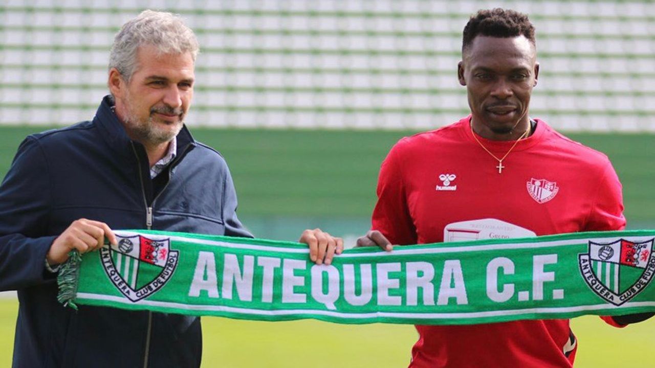 İspanya 3. Lig takımı Antequera'ya Carlos Kameni transferi