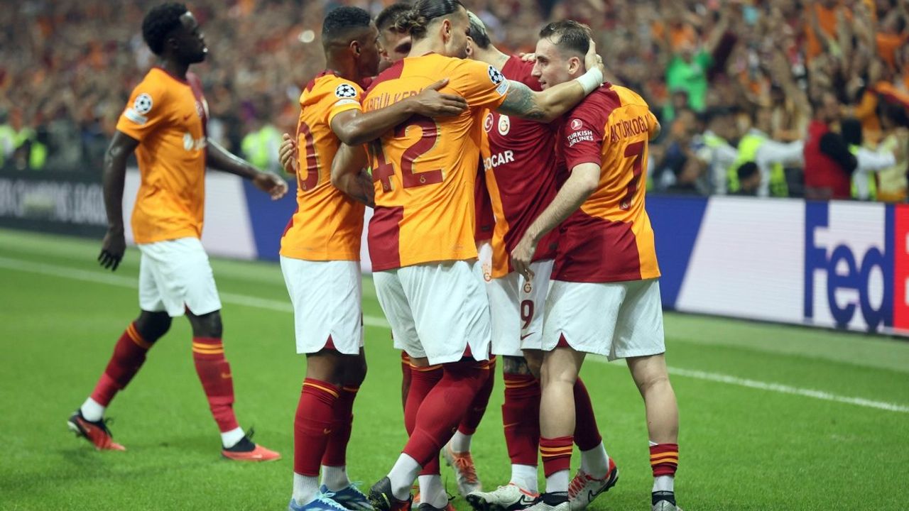 Galatasaray Ara Transferinde Wout Weghorst'u Gündemine Aldı