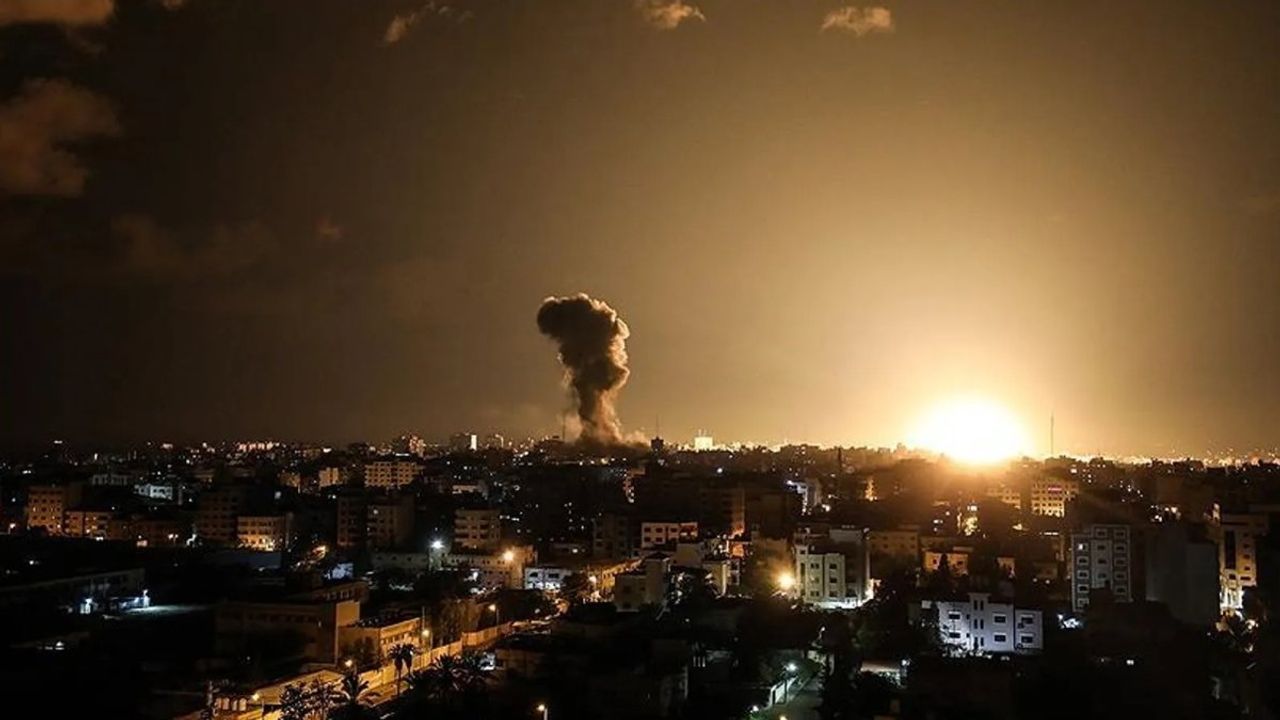 İsrail, Gazze'ye Yönelik Kuşatmayı Tamamladı