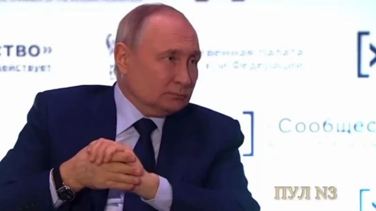 Putin, Rusya Müslümanları Ruhani Meclisi Üyeleriyle Toplantı Yaptı