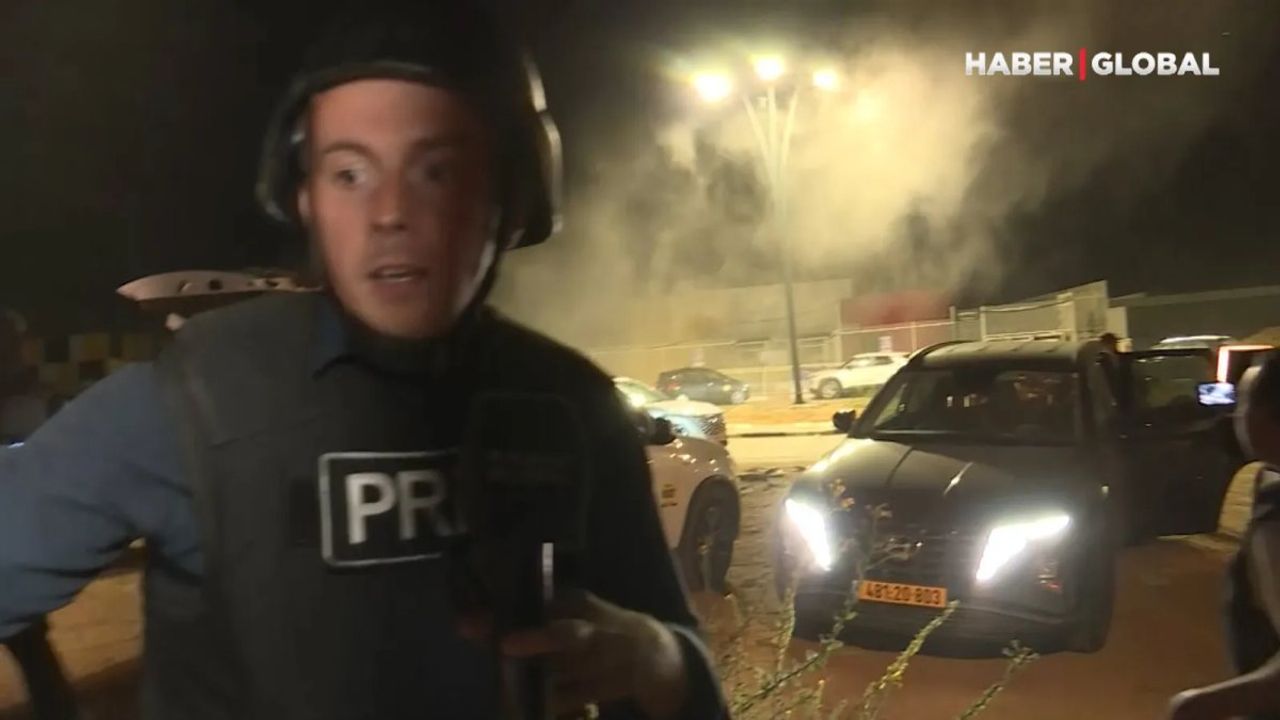 Gazze Sınırında Gazetecilere Roket Saldırısı