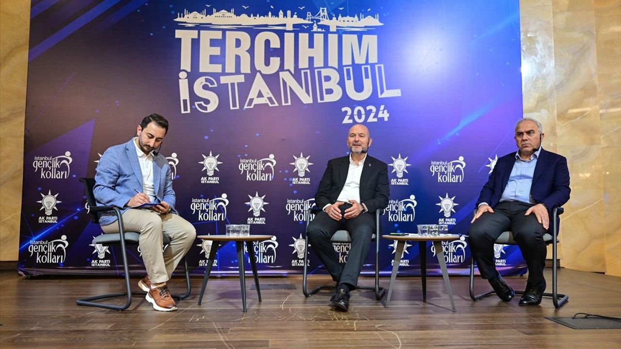 AK Parti İstanbul'da 'Tercihim İstanbul' Programı Düzenledi