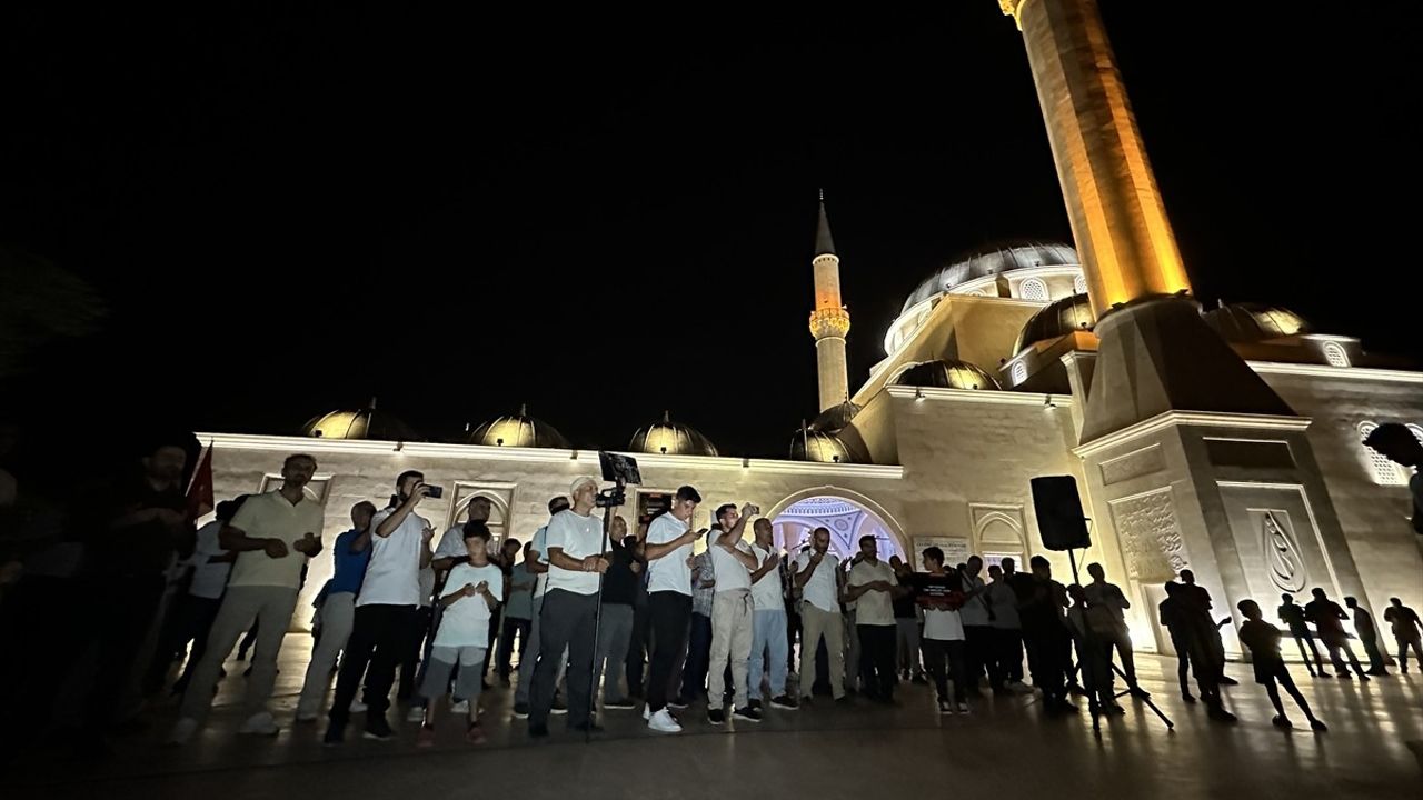 Antalya'da Gazze Saldırılarına Protesto