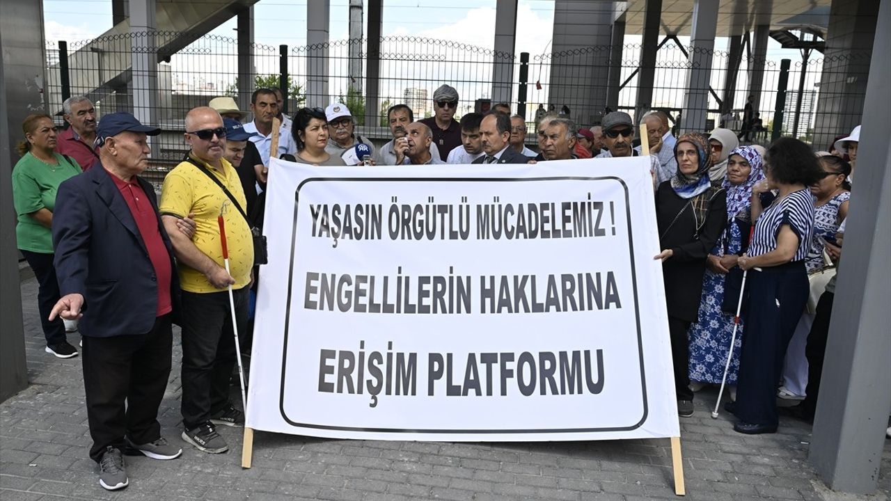 Engelliler Platformu'ndan Tren İstasyonlarında Güvenlik Talebi