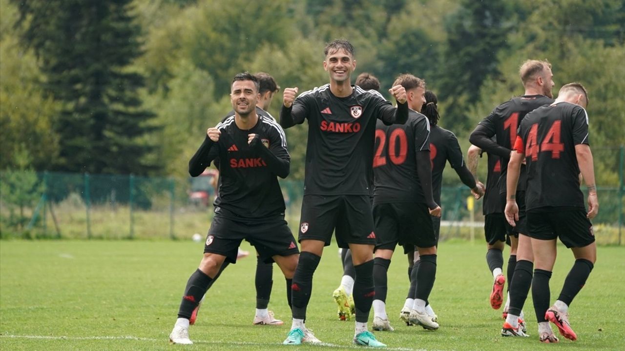 Gaziantep FK, Teksüt Bandırmaspor'u 3-0 Geçti