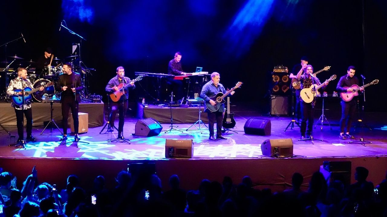 Gipsy Kings, Harbiye Açıkhava Tiyatrosu'nda Unutulmaz Bir Konser Verdi