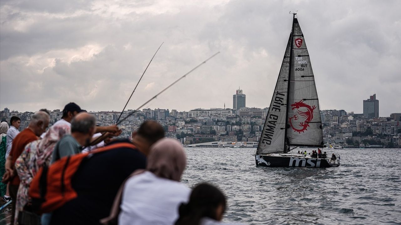 30 Ağustos Zafer Kupası Yat Yarışı İstanbul Boğazı Etabını Tamamladı