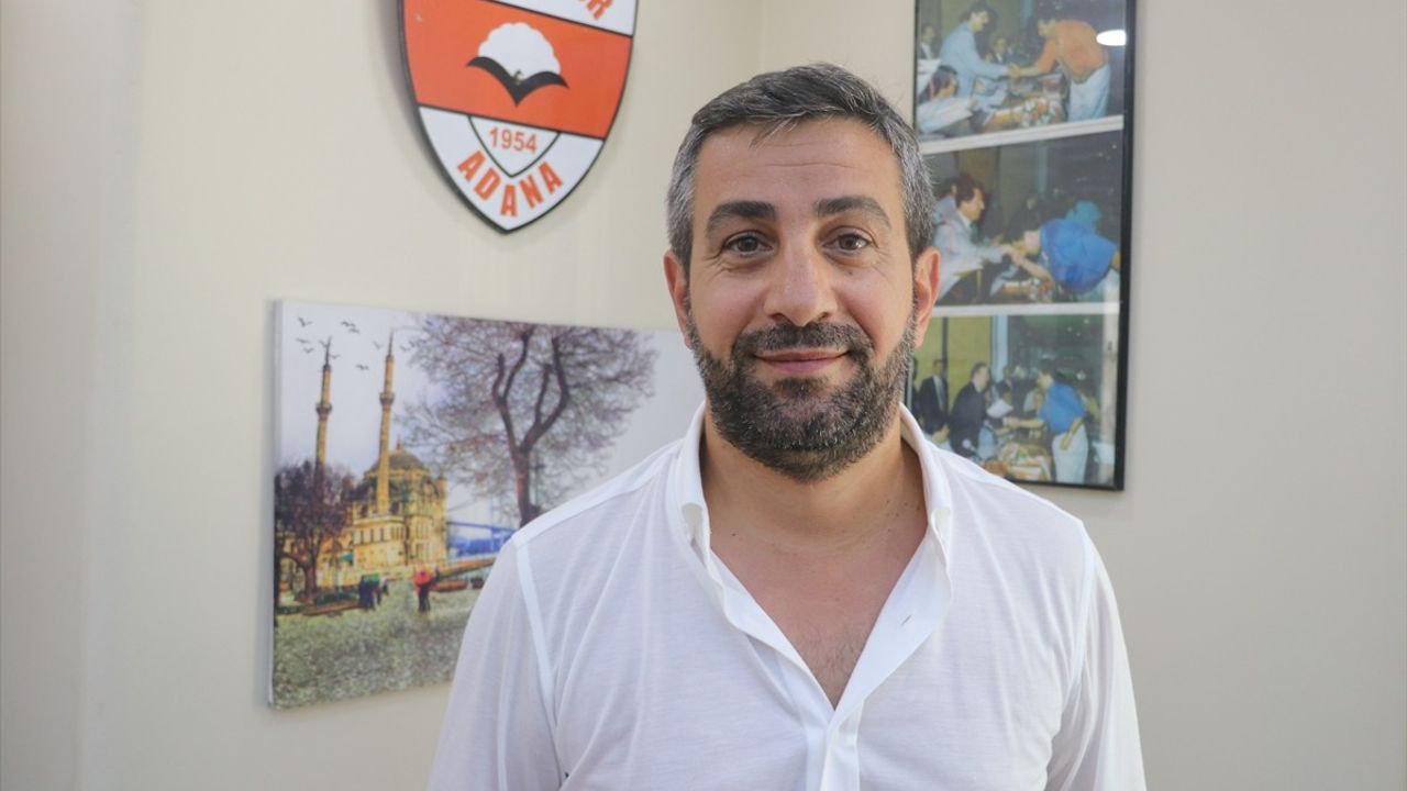 Adanaspor Başkanı Asil Bostancı, Taraftarlarla Buluştu