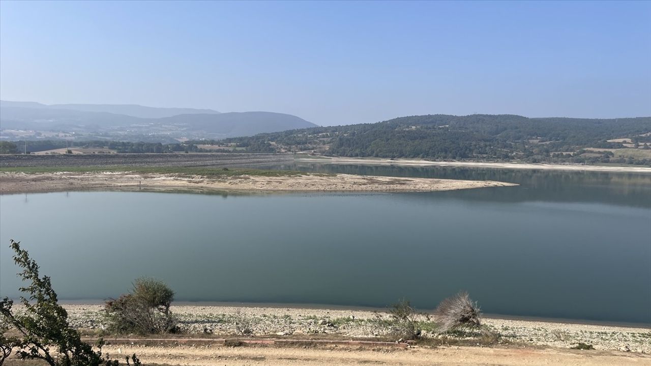 Bolu'daki Gölköy Baraj Gölü'nde Yarım Ada Oluştu