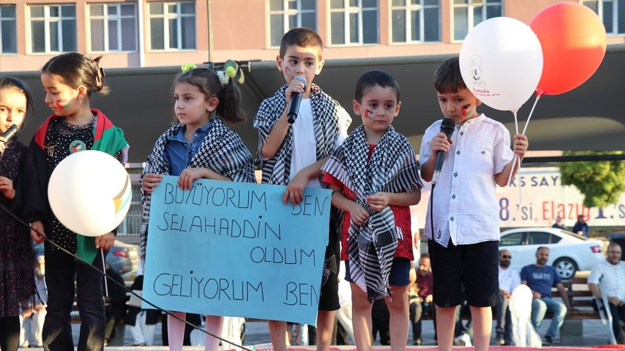 Elazığ'da Çocuklar Gazze İçin Ses Yükseltti