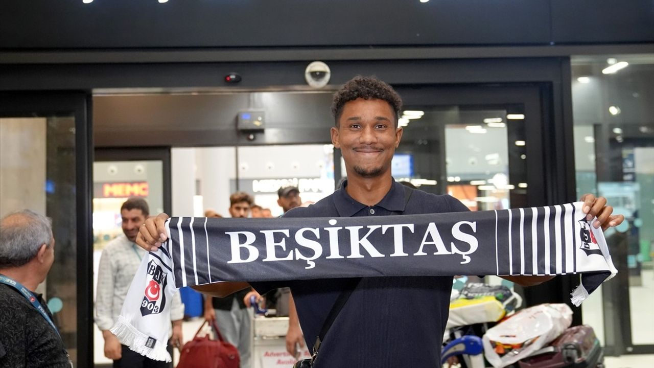 Felix Uduokhai İstanbul'da: Beşiktaş Transfer Görüşmeleri Başladı