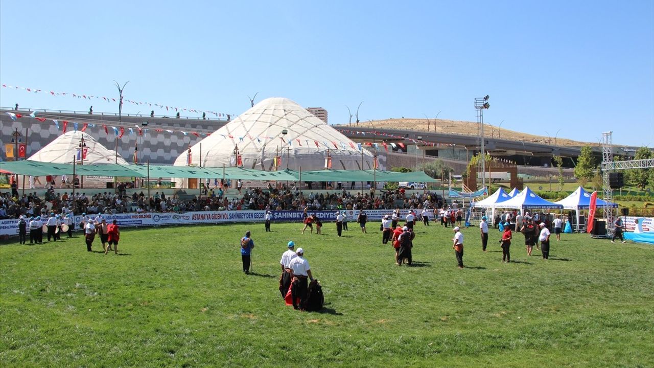 Gaziantep'te Aşırtmalı Aba Güreşi Türkiye Şampiyonası Başladı