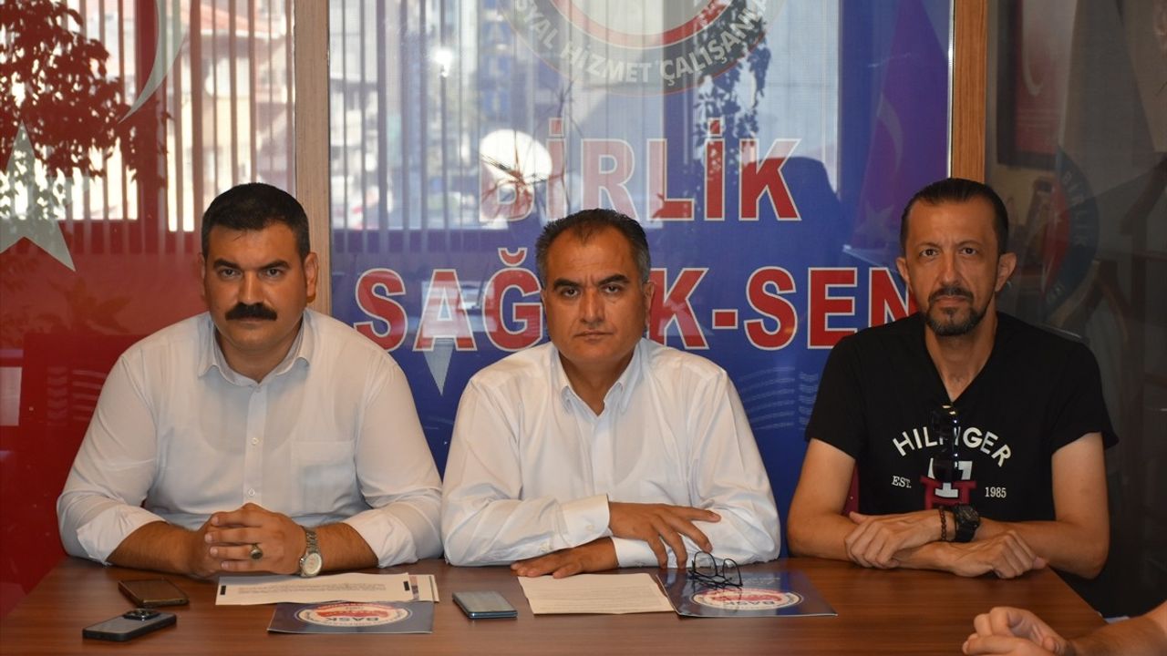 İzmir Büyükşehir Belediyesi'nde Görevden Uzaklaştırılan Memurdan Açıklama