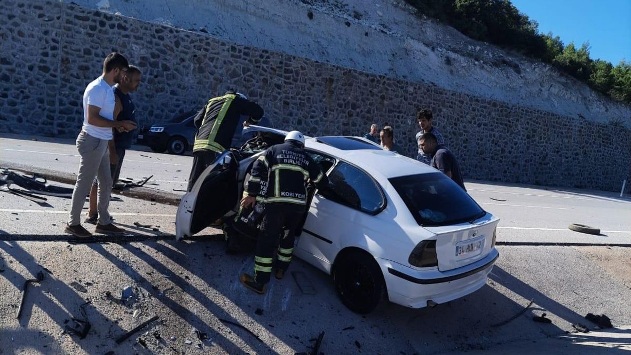 Kütahya'da Trafik Kazası: 5 Yaralı