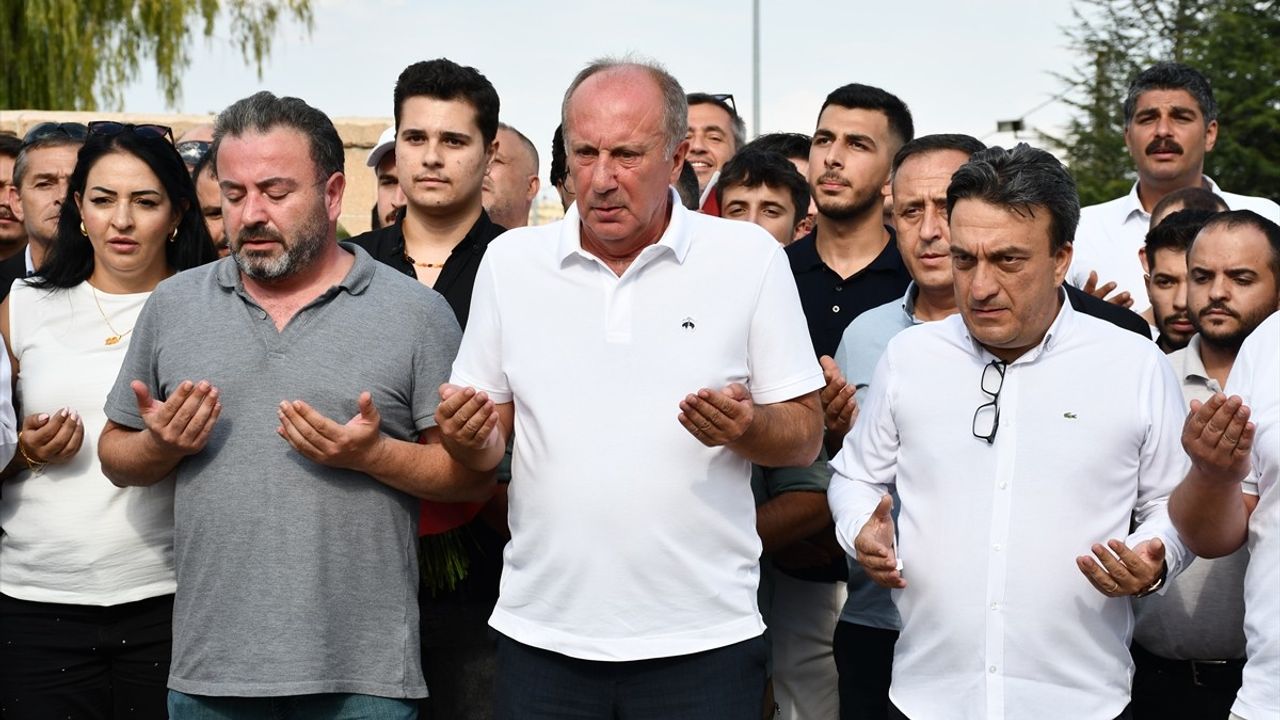 Memleket Partisi Genel Başkanı Muharrem İnce Dumlupınar Şehitliği'ni Ziyaret Etti