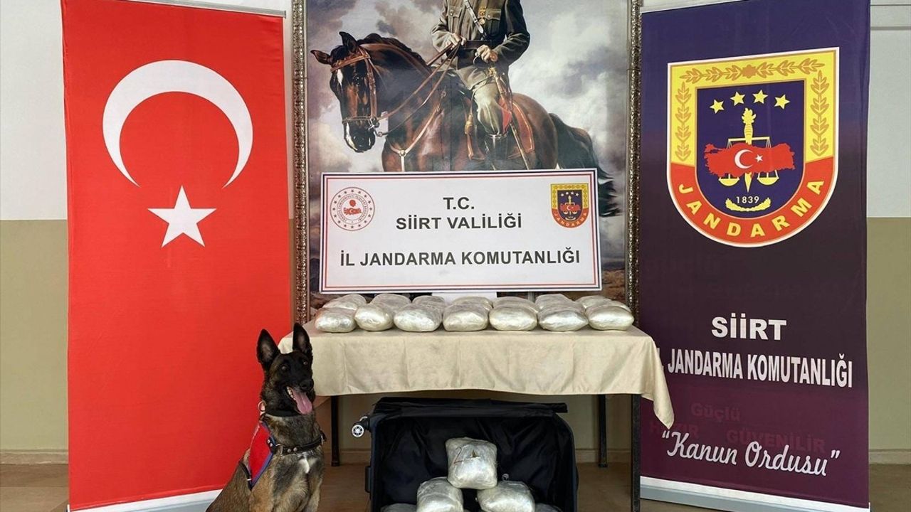 Siirt'te Yolcu Otobüsünde 40 Kilogram Uyuşturucu Ele Geçirildi