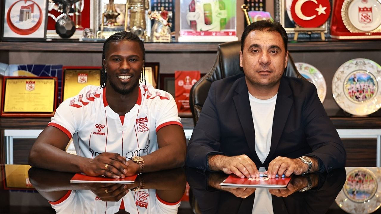 Sivasspor'dan Transfer Hamlesi: Keita Balde Takıma Katıldı