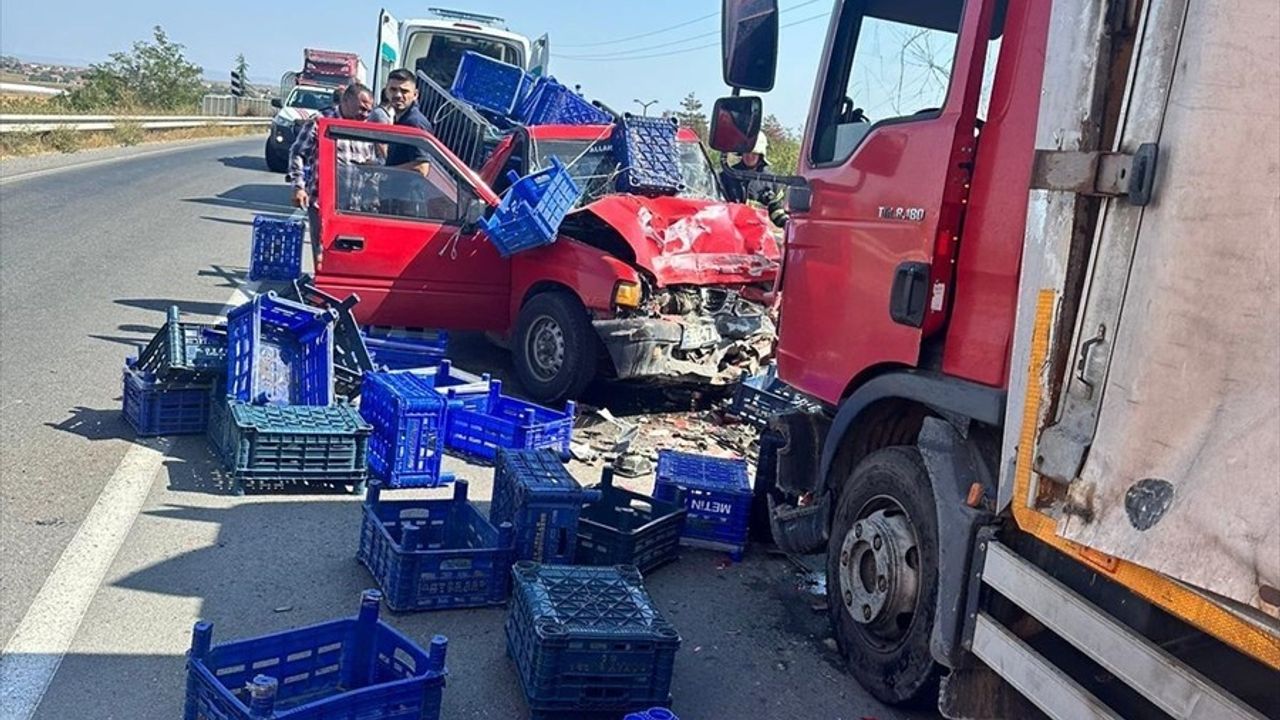 Tekirdağ'da Kamyonet Kazası: 1 Kişi Hayatını Kaybetti