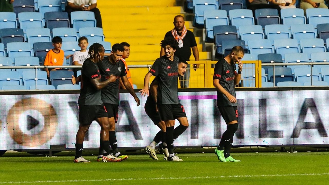 Trendyol 1. Lig'de Heyecan Dolu Maç: Adanaspor 3 - 4 Siltaş Yapı Pendikspor