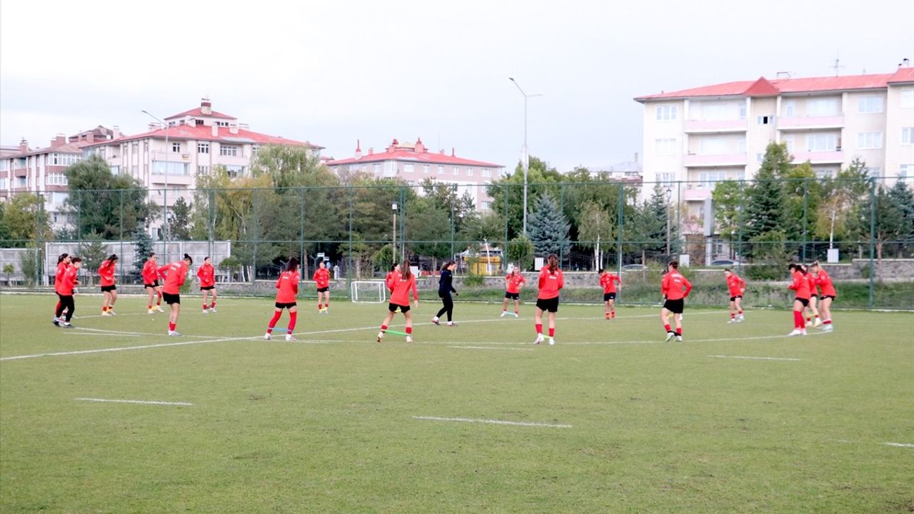 19 Yaş Altı Kadın Milli Futbol Takımı Avrupa Hedefini Belirledi