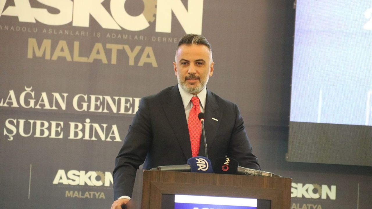 ASKON Genel Başkanı Orhan Aydın: "Ülkemiz İçin Fuar Fuar Gezeceğiz"