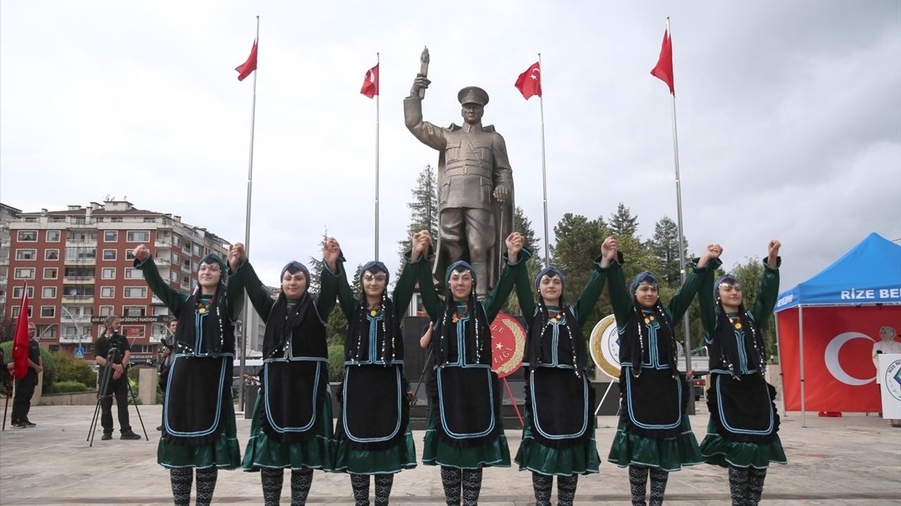 Atatürk'ün Rize Ziyaretinin 100. Yıl Dönümü Coşkuyla Kutlandı