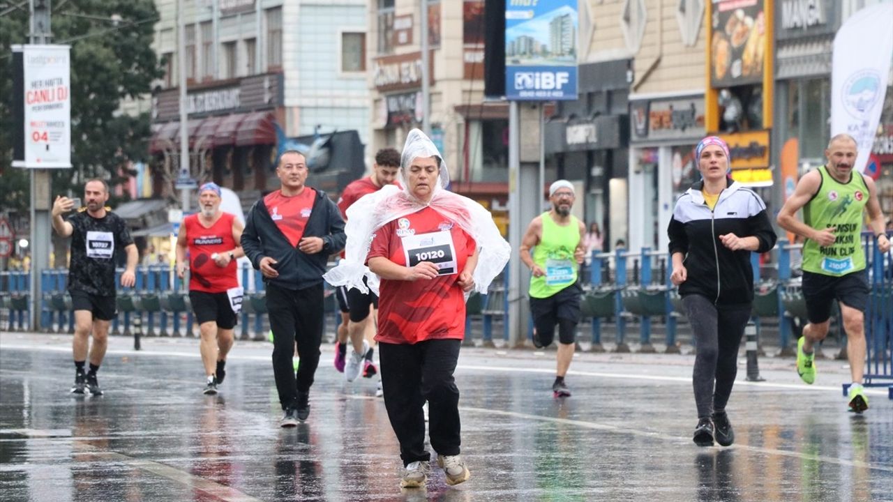 Başarılarla Dolu 4. Uluslararası Kayseri Yarı Maratonu